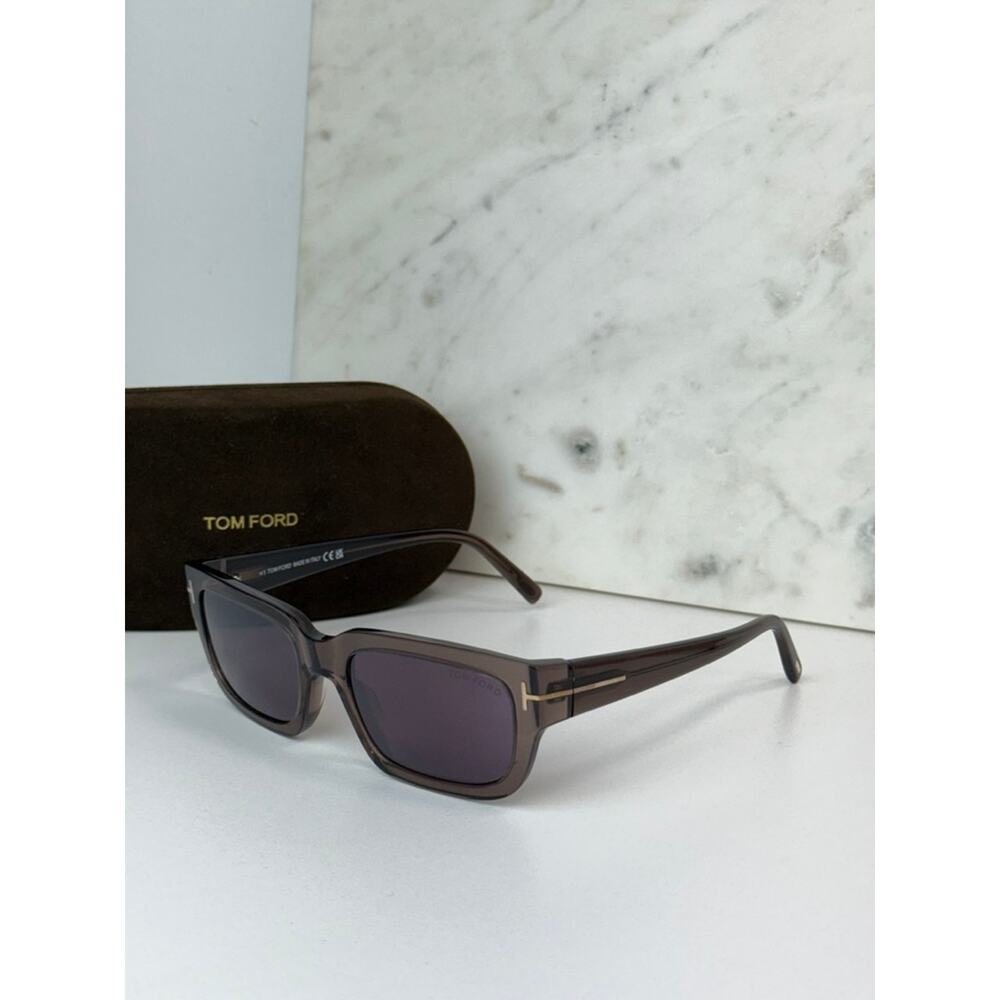 NEW Tom Ford Ezra FT1075 Sunglasses in Light Brown - Picture 3 of 7